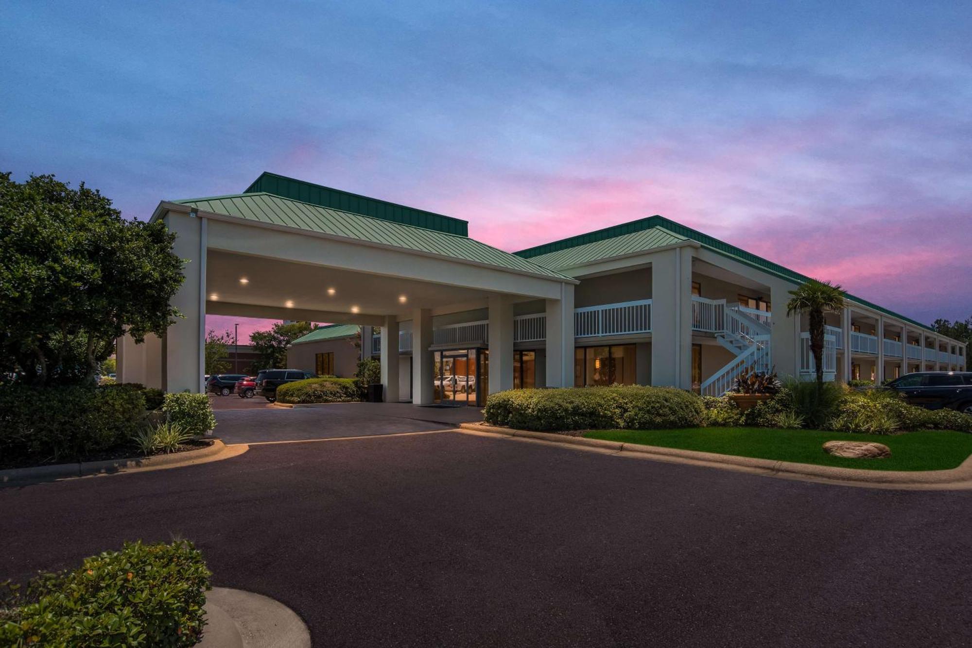 Best Western Flagship Inn Moss Point Exterior photo